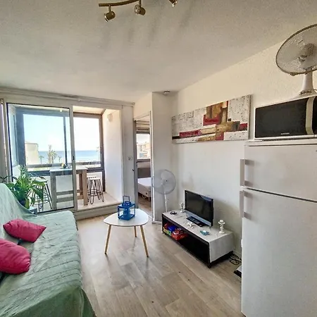 Avec Vue Sur De Type T2 Location Arrivee A Partir De 15h Depart Maximum A 11h Location Du Samedi Au Samedi Juillet Et Aout *