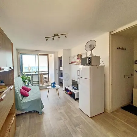Avec Vue Sur De Type T2 Location Arrivee A Partir De 15h Depart Maximum A 11h Location Du Samedi Au Samedi Juillet Et Aout * Le Barcarès
